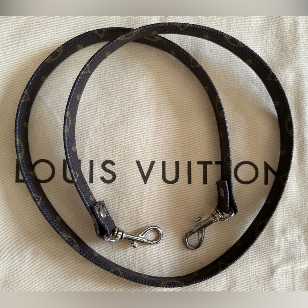 Authentic LOUIS VUITTON Shoulder Strap Monogram Leather Gold - Tone Brown 41” ❤️